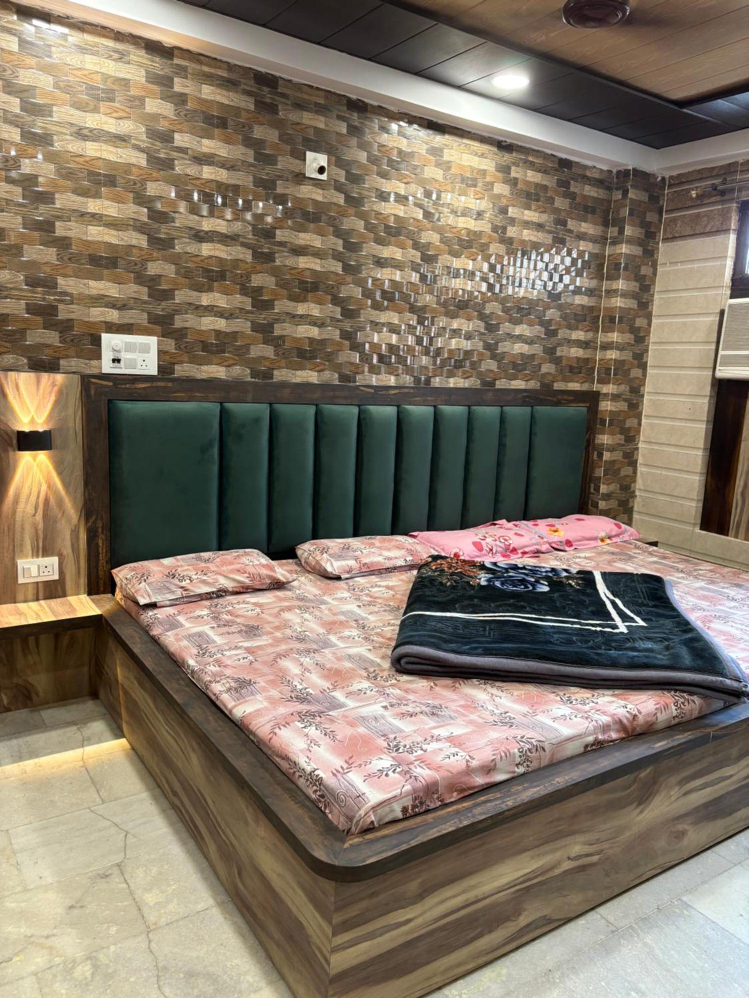 Dream Land Hotel Jammu Extérieur photo