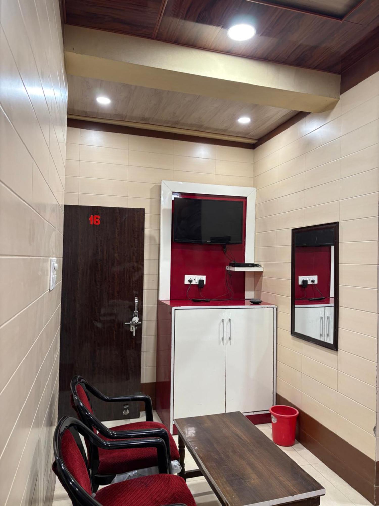 Dream Land Hotel Jammu Extérieur photo